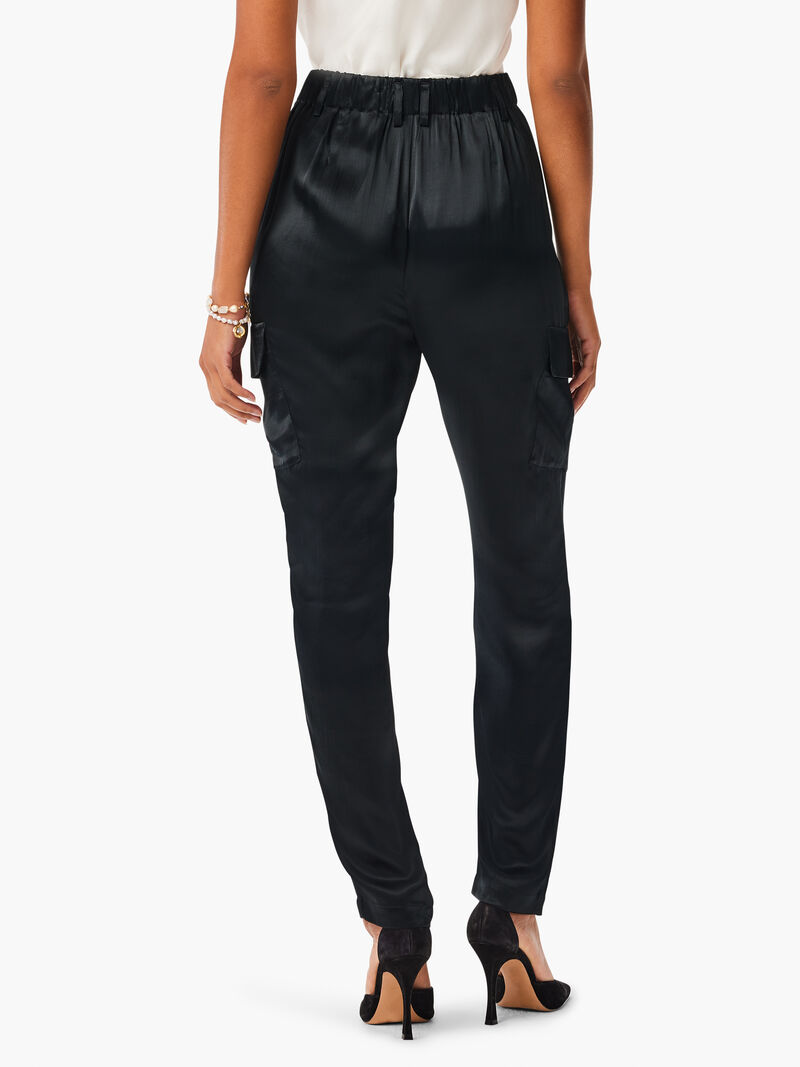 Woman Wears 29" Elevated Relaxed Cargo Pant image number 3