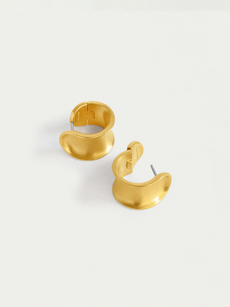 Woman Wears Dean Davidson - Sol Huggie Hoops image number 2