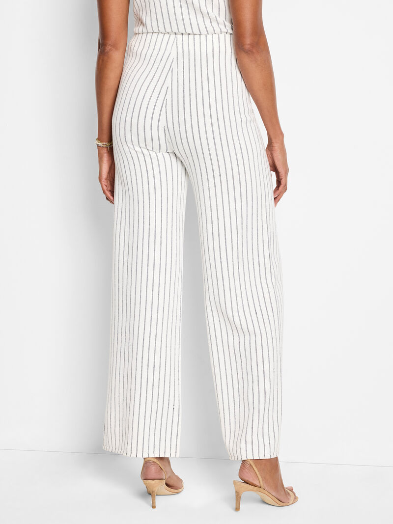 Woman Wears 30" Destination Stripe Wide-Leg Knit Pant image number 3