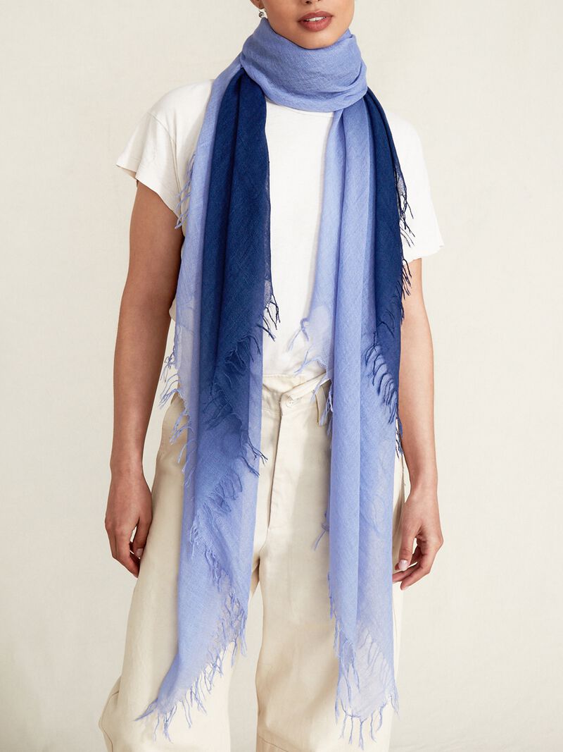 Woman Wears Chan Luu - Dip Dye Cashmere/Silk Scarf image number 1