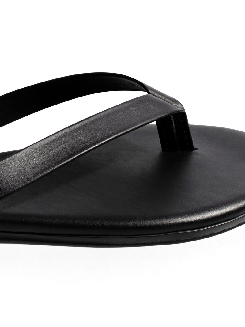 Woman Wears TKEES - The Boyfriend Flip Flop image number 2