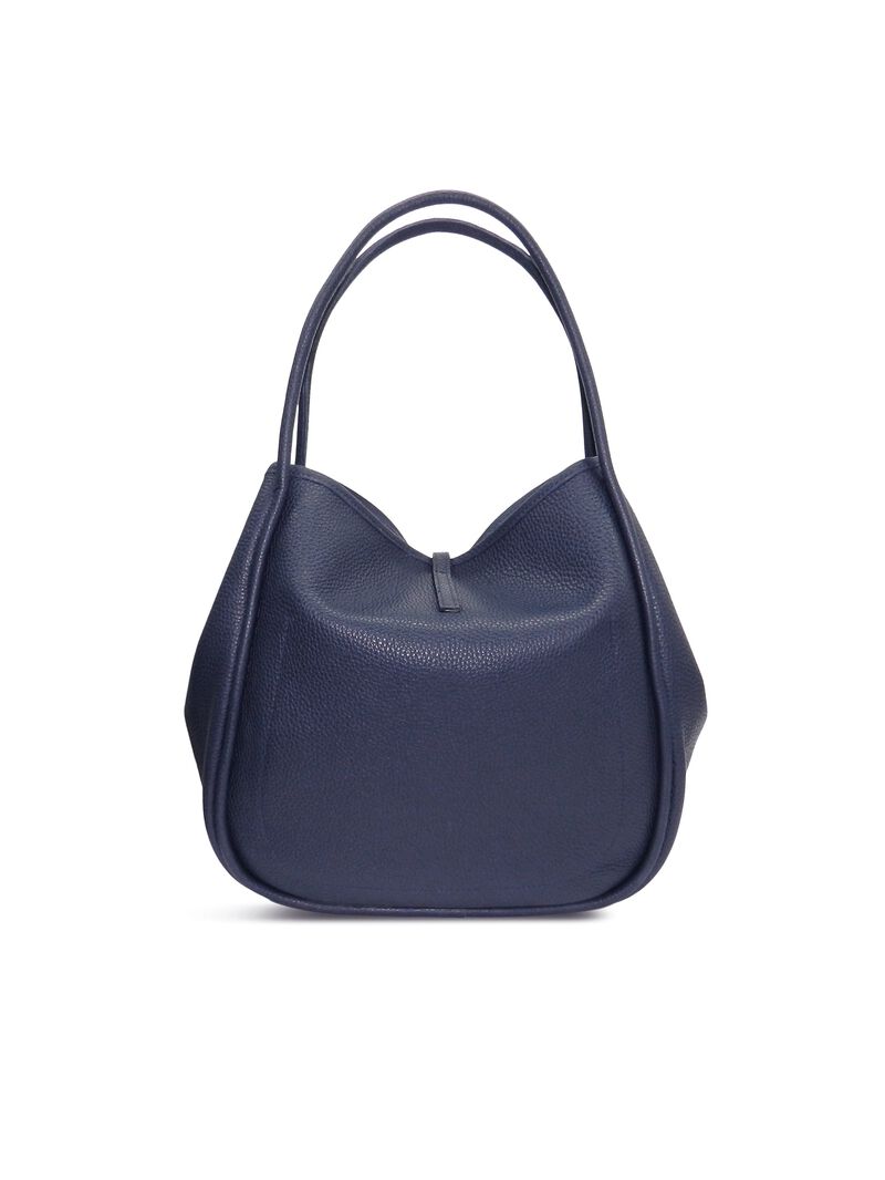Woman Wears Oliveve Ellis Hobo Tote image number 4