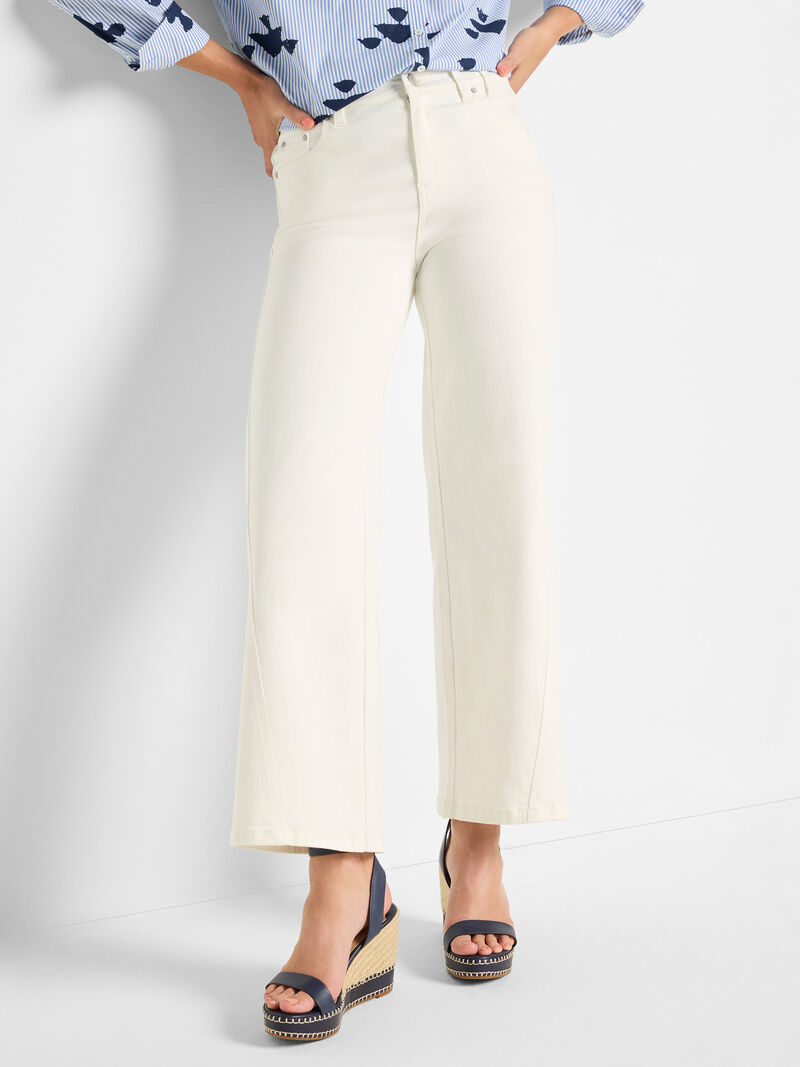 Woman Wears 28" Forward Seam Weekend Jeans image number 0