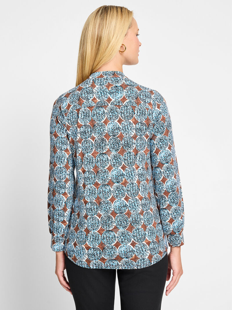 Woman Wears Sand Dollar Knit Top image number 3