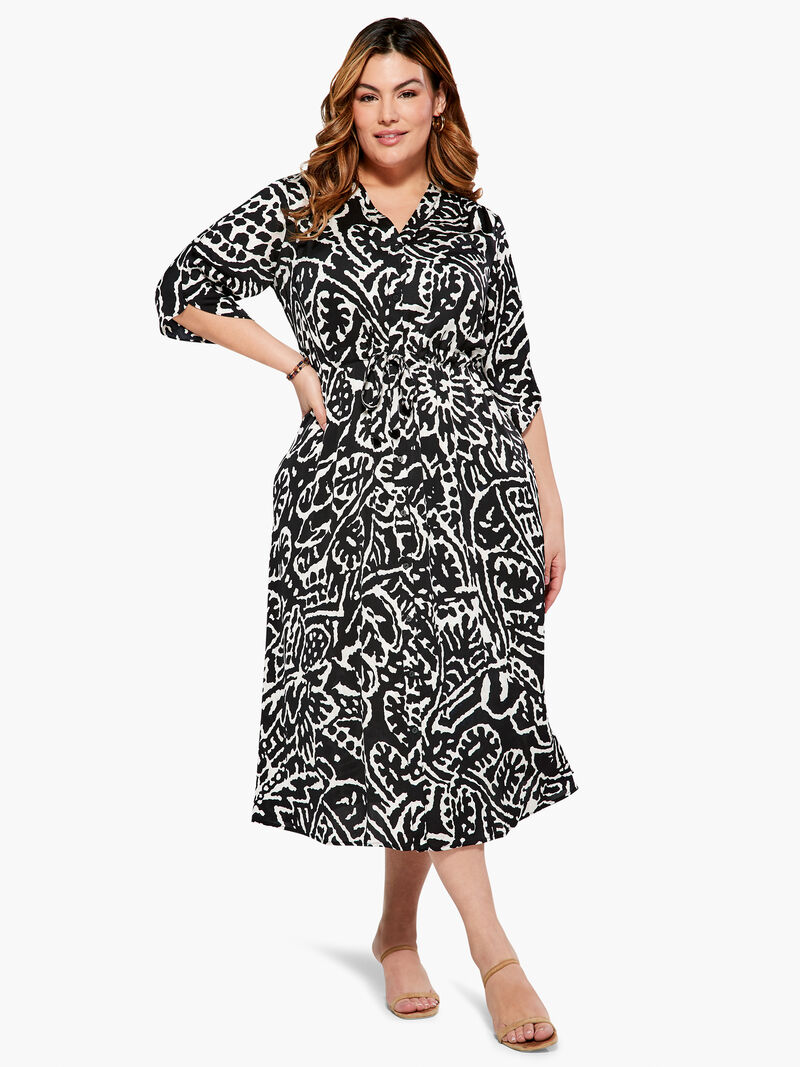 Woman Wears Onyx Stamp Dress image number 3