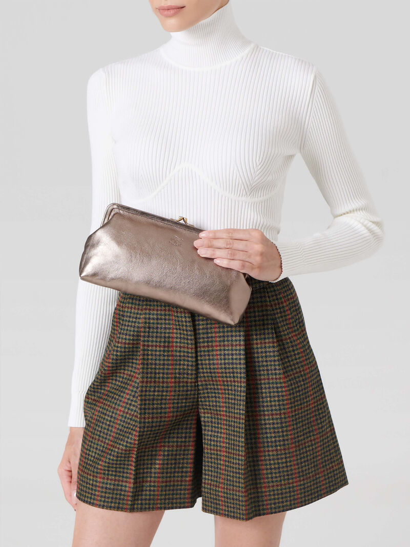 Woman Wears Il Bisonte -  Small Snap Close Clutch image number 2