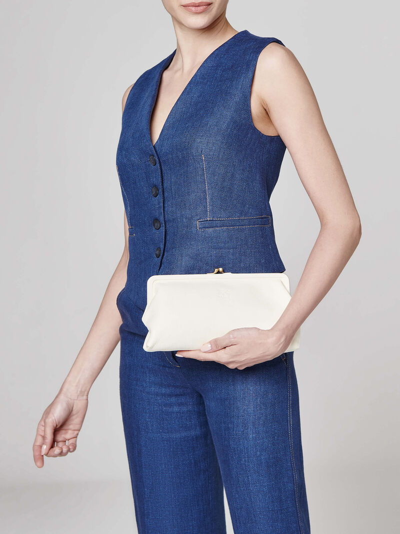 Woman Wears Il Bisonte -  Small Snap Close Clutch image number 2