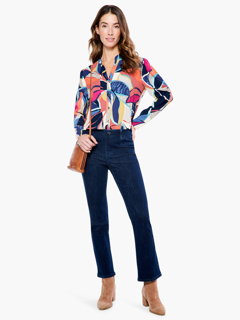 Woman Wears Jigsaw Leaf Top image number 3