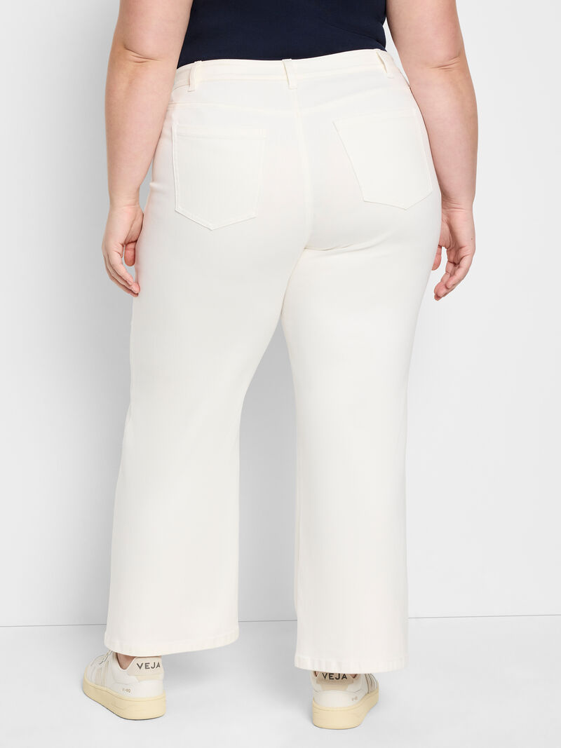 Woman Wears 28" Wide Leg Weekend Jeans image number 3