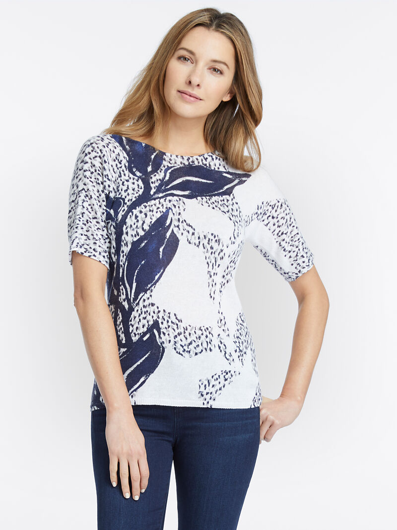 
                     Flora Tee