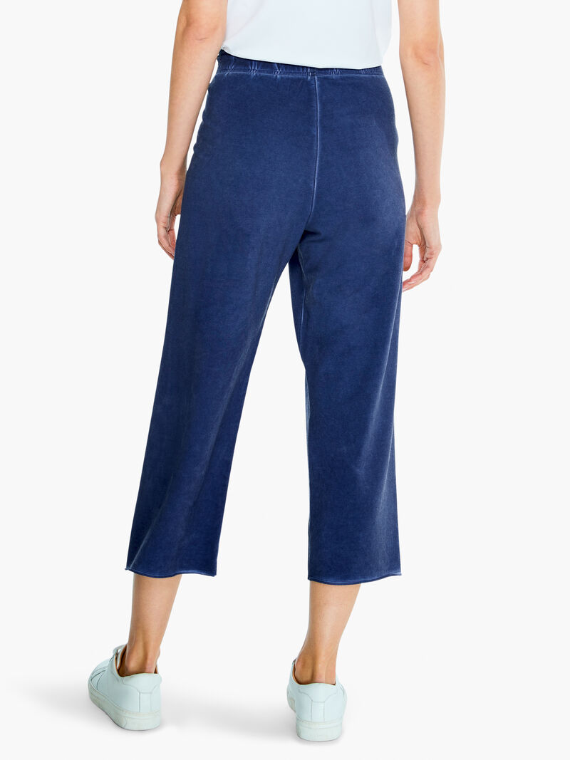 Woman Wears French Terry Pant image number 3