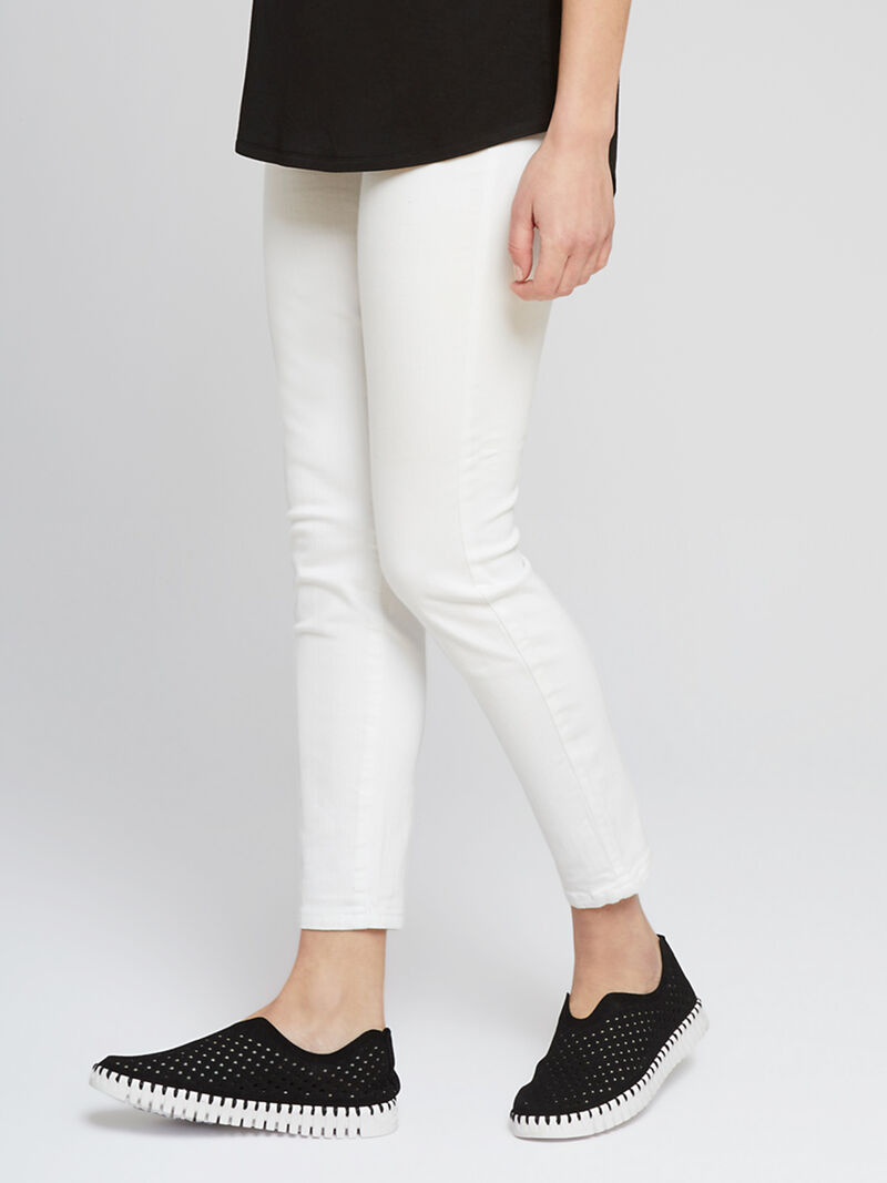 Woman Wears Liverpool - Penny Ankle Jean image number 2