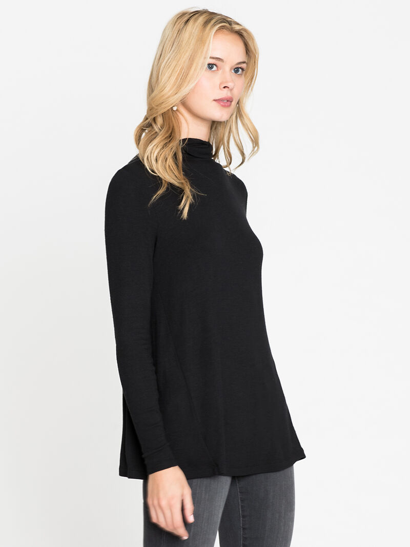 Woman Wears Tradewinds Top image number 2
