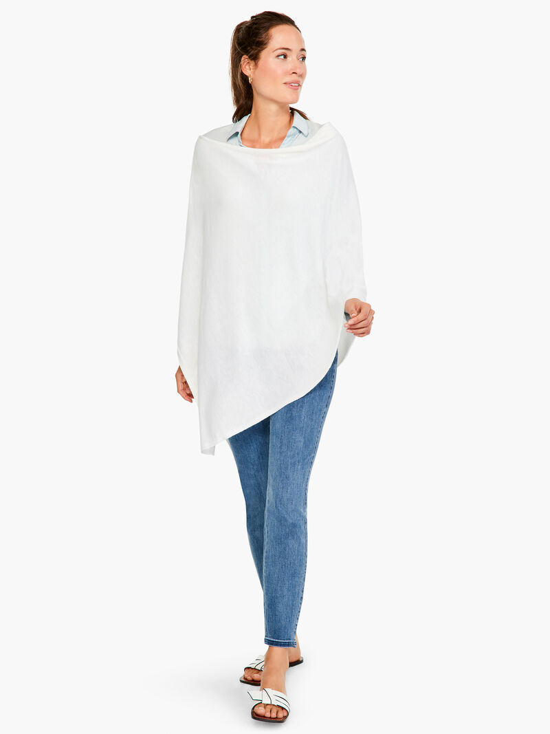 Woman Wears Echo Essentials Topper image number 3