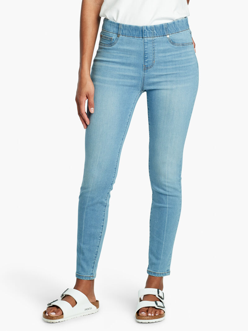 Woman Wears Liverpool Zoe Skinny Jean image number 1
