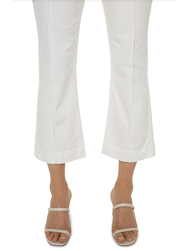 Woman Wears Liverpool - Chloe Crop w/ Welt Pockets image number 3