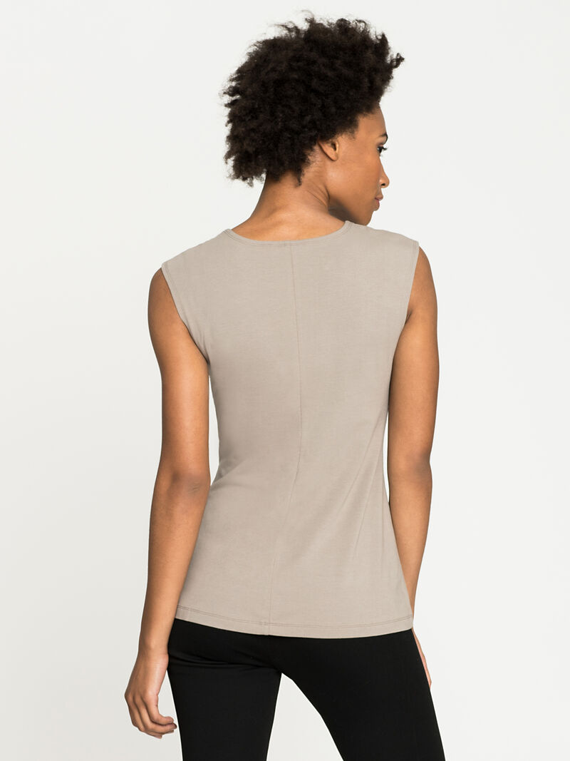 Woman Wears Perfect Layer image number 1