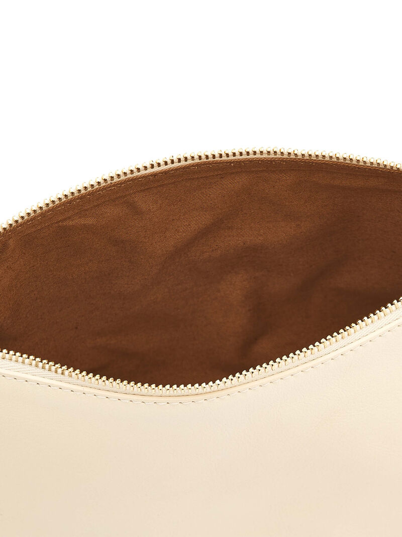 Woman Wears Il Bisonte - Small Zipper Case image number 1