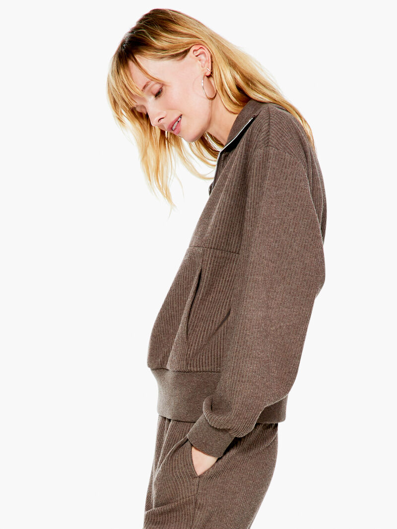 Woman Wears Varley - Cyrus Half Zip image number 1