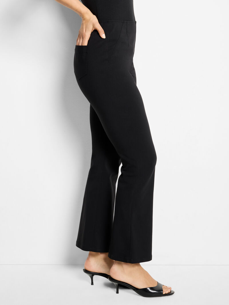 Woman Wears 28" Berkeley Boot Wonderstretch Pant image number 3