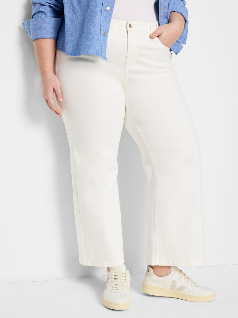 
                            28" Wide Leg Weekend Jeans