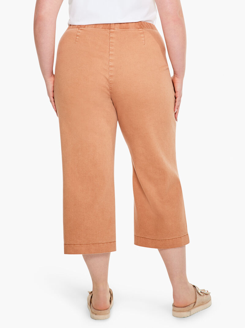 Woman Wears All Day Slim Wide Crop Pant image number 3
