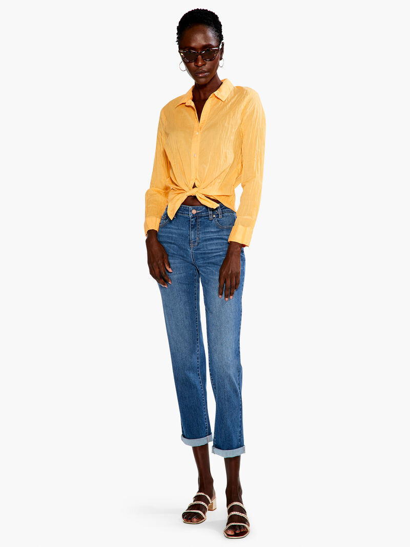 Woman Wears Crinkle Shirt image number 4