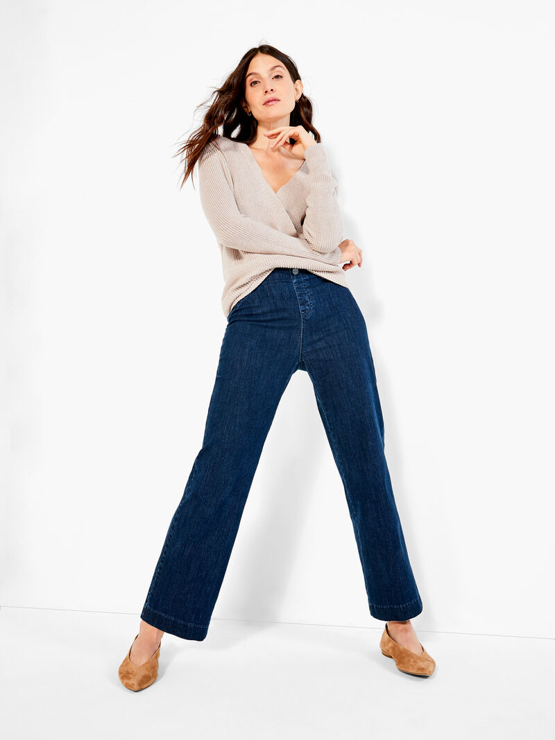 Woman Wears All Day Wide-Leg Jean image number 3