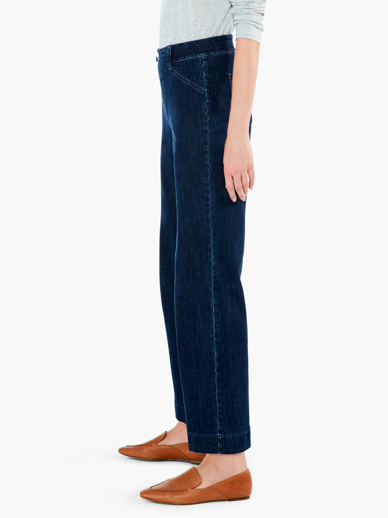 Woman Wears All Day Wide-Leg Jean image number 1
