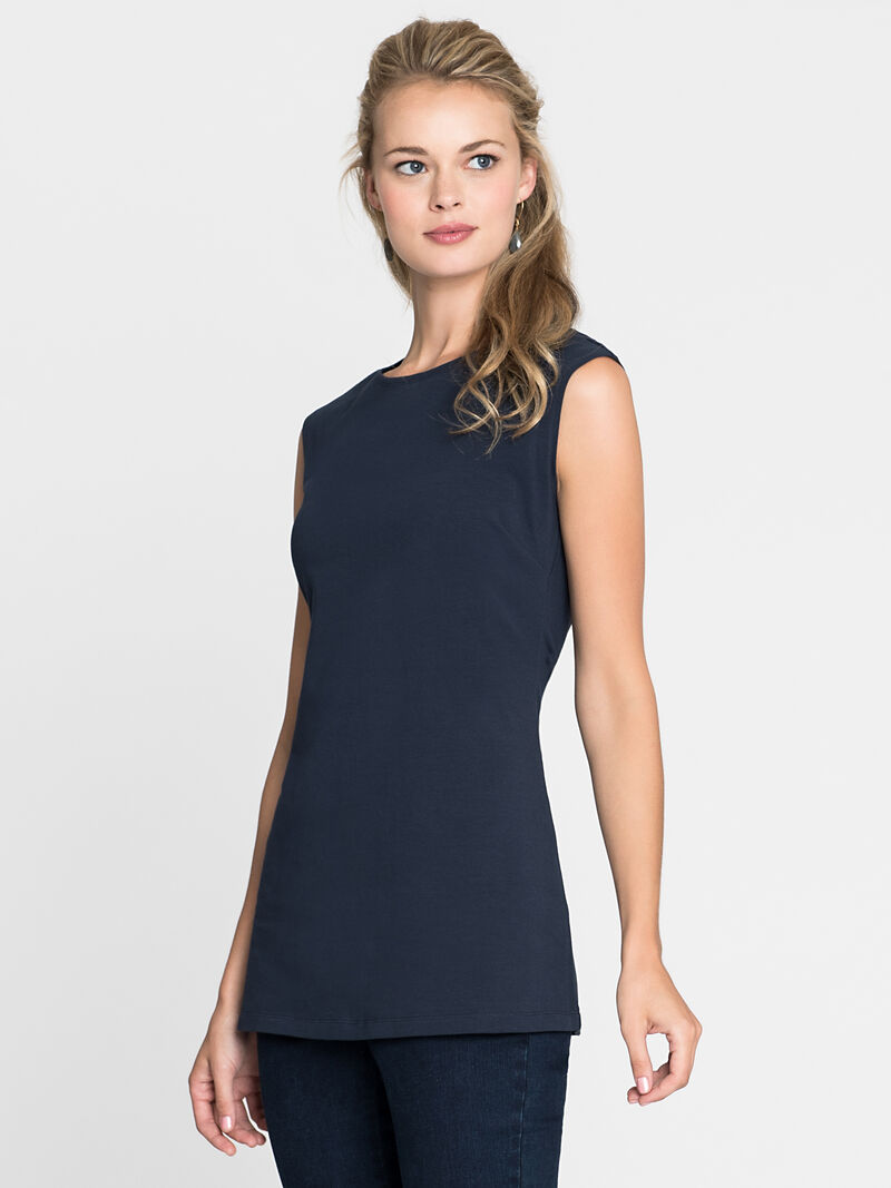 Woman Wears Perfect Layer image number 2
