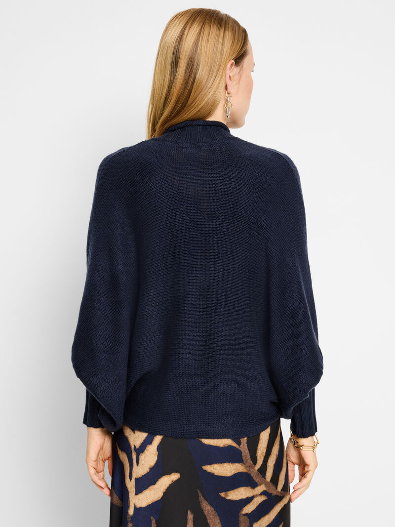 Woman Wears Cozy Crush Cardigan image number 3