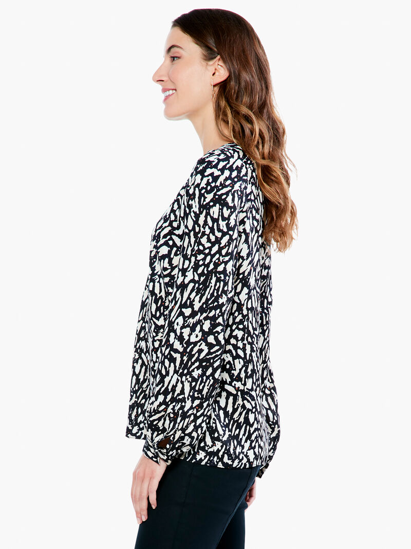 Woman Wears Textured Night Top image number 1