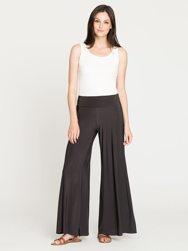 Woman Wears Colorado Retail Delivery Fee image number 0