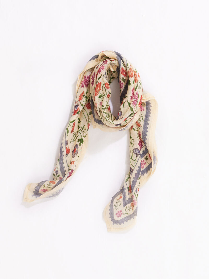 Woman Wears Chan Luu Floral Print Bandana image number 1