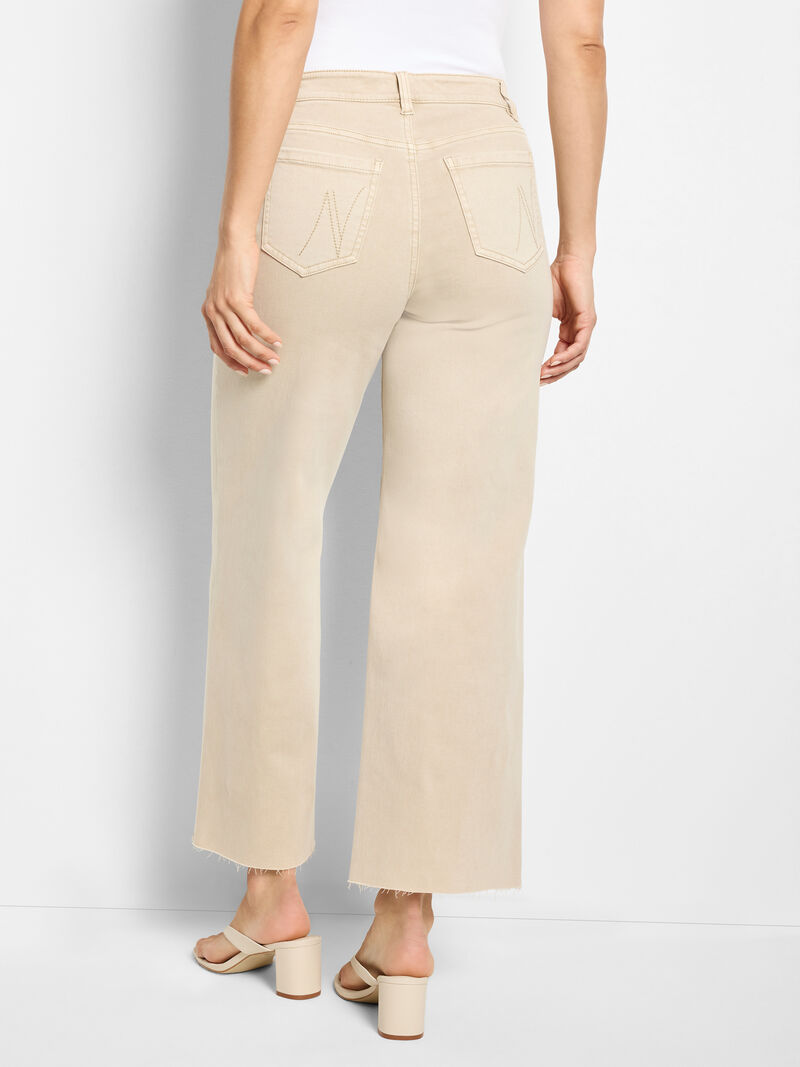 Woman Wears 28" Weekend Wide Leg Jeans image number 3