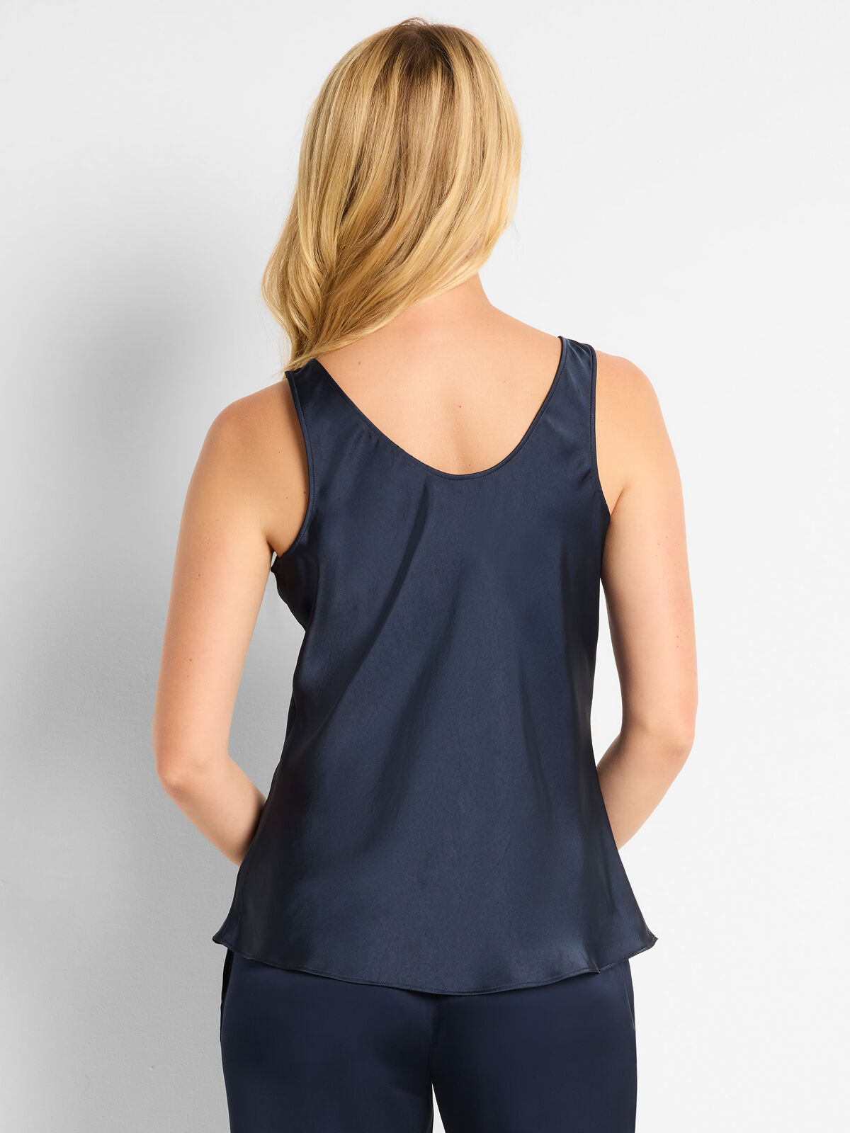 Day Gloss Woven Scoop Tank