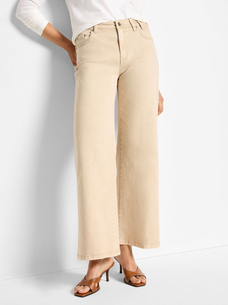 28" Joyride Boot Flare Jeans