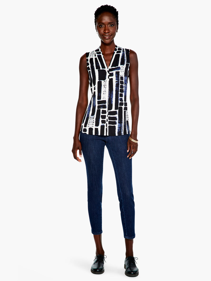 Woman Wears Blue Tides Day To Night Top image number 3