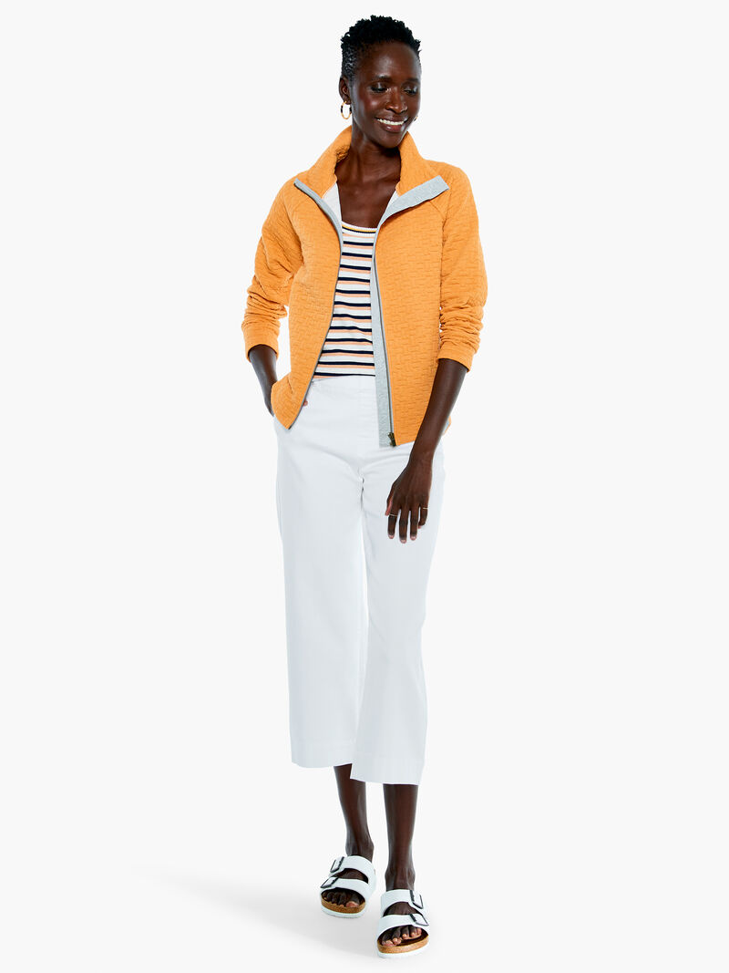Woman Wears All Year Quilted Jacket image number 3