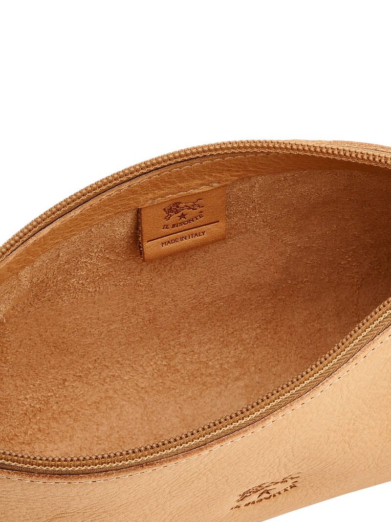 Woman Wears Il Bisonte - Salina Shoulder Bag image number 1