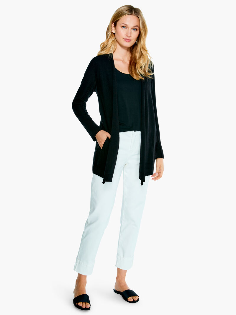 Woman Wears Easy Vital Cardigan image number 3