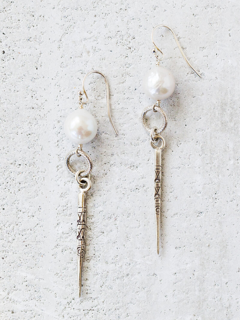 Woman Wears CHAN LUU FRESHWATER PEARL EARRING image number 0