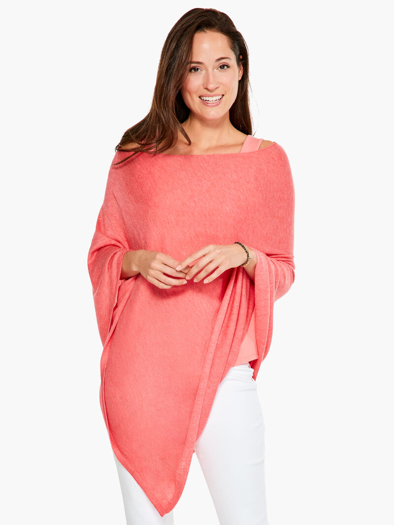 Woman Wears Echo Essentials Topper image number 0
