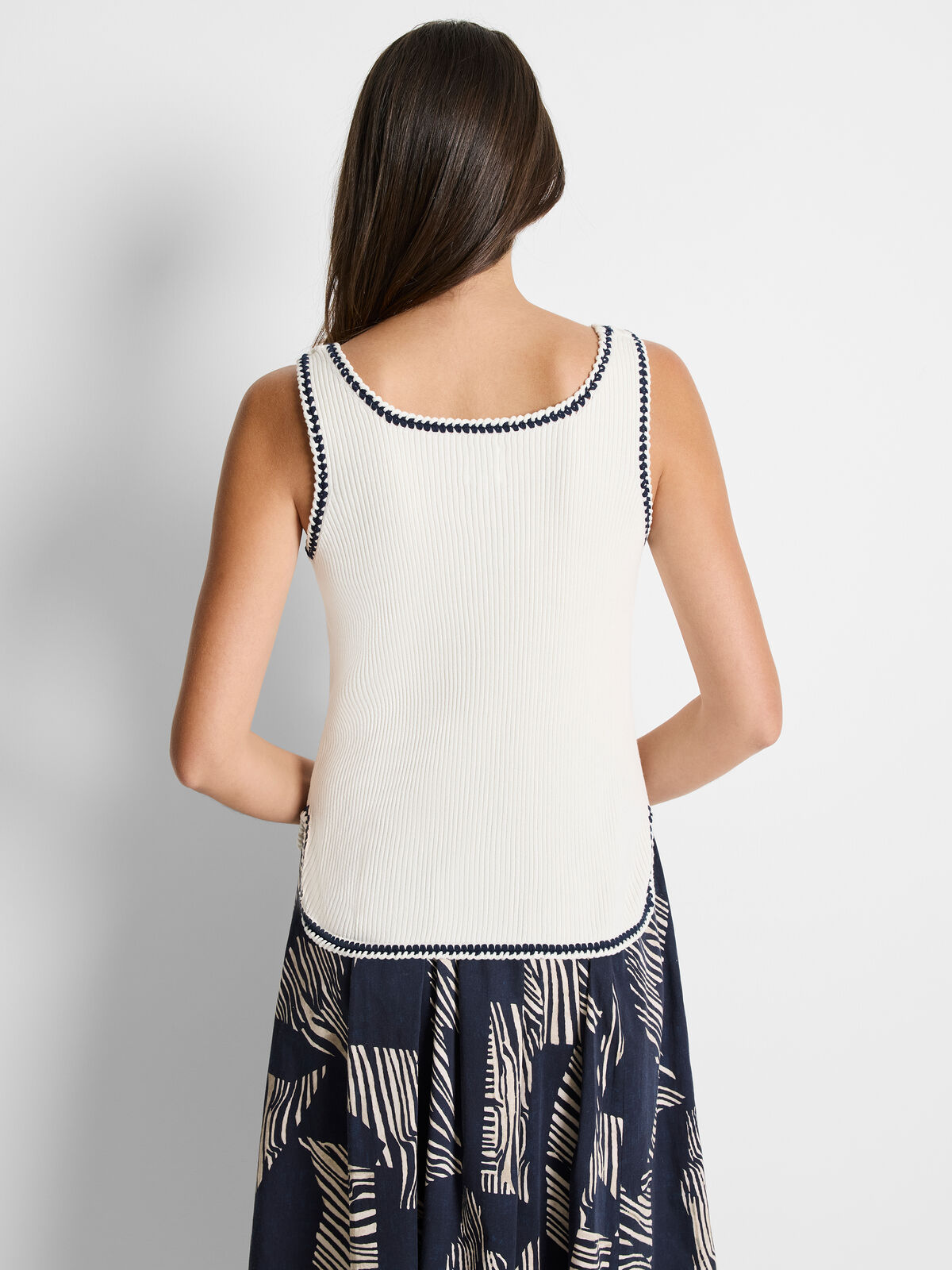 Trimmed Rib Tank