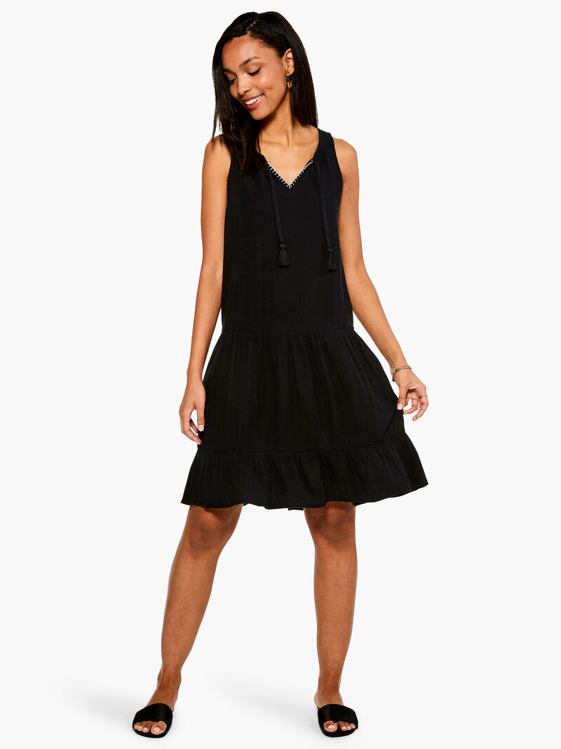 Woman Wears Double Gauze Tiered Dress image number 4