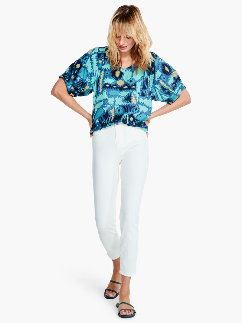 Woman Wears Summer Solstice Top image number 3