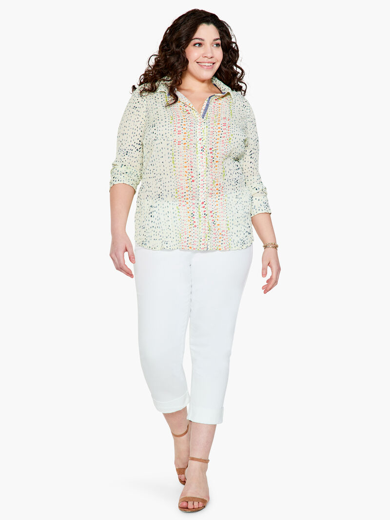 Woman Wears Dotty Crinkle Top image number 4
