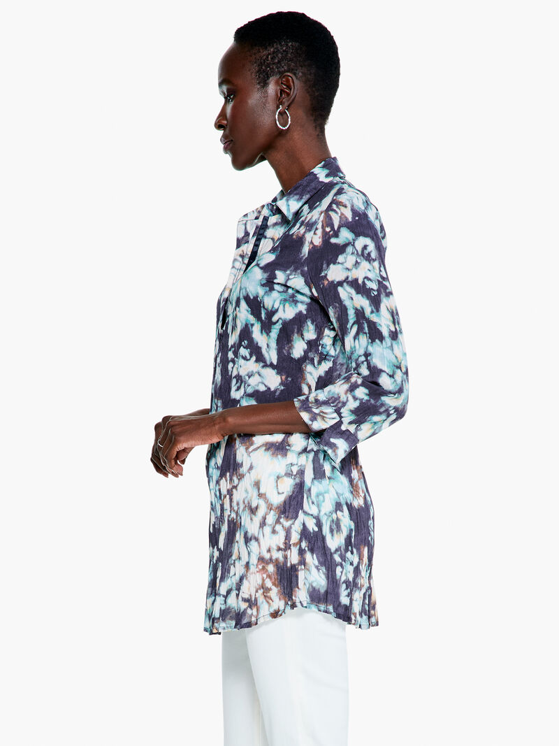 Woman Wears Denim Blooms Crinkle Top image number 1