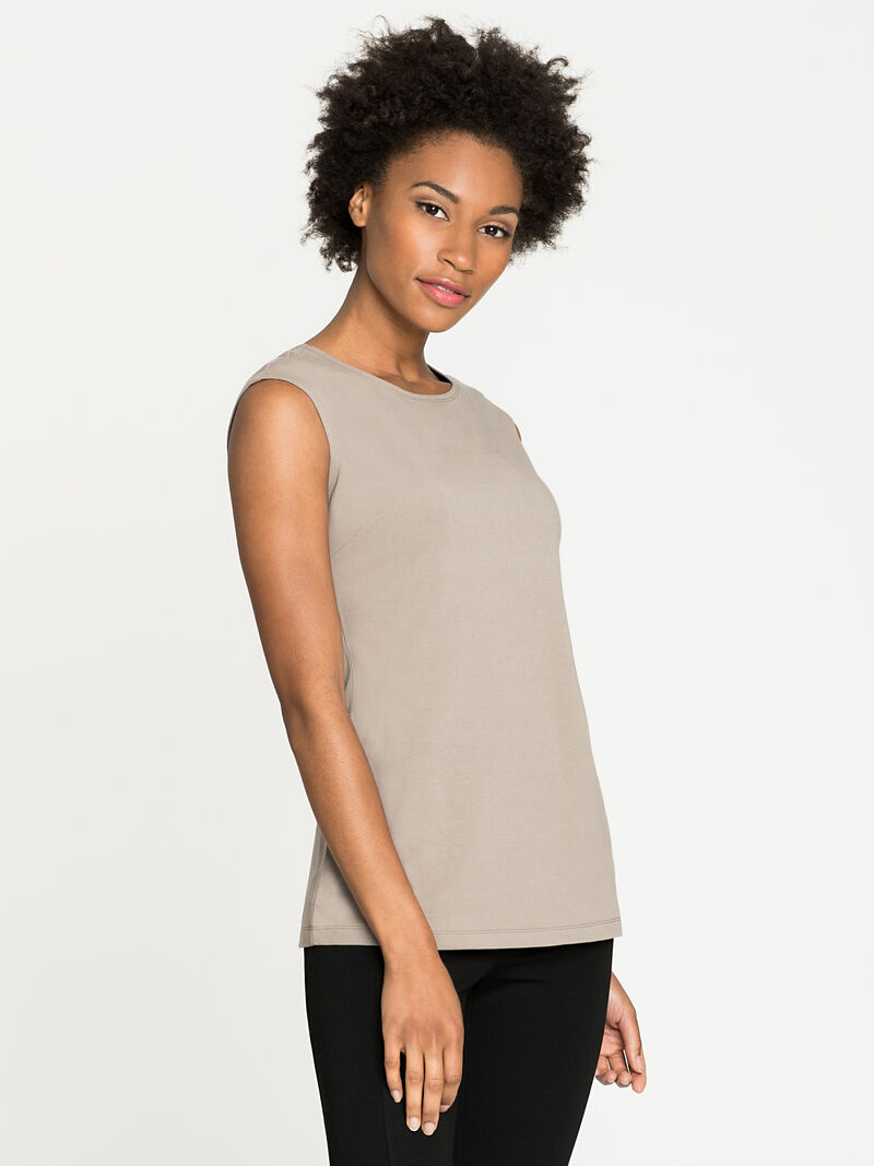 Woman Wears Perfect Layer image number 2