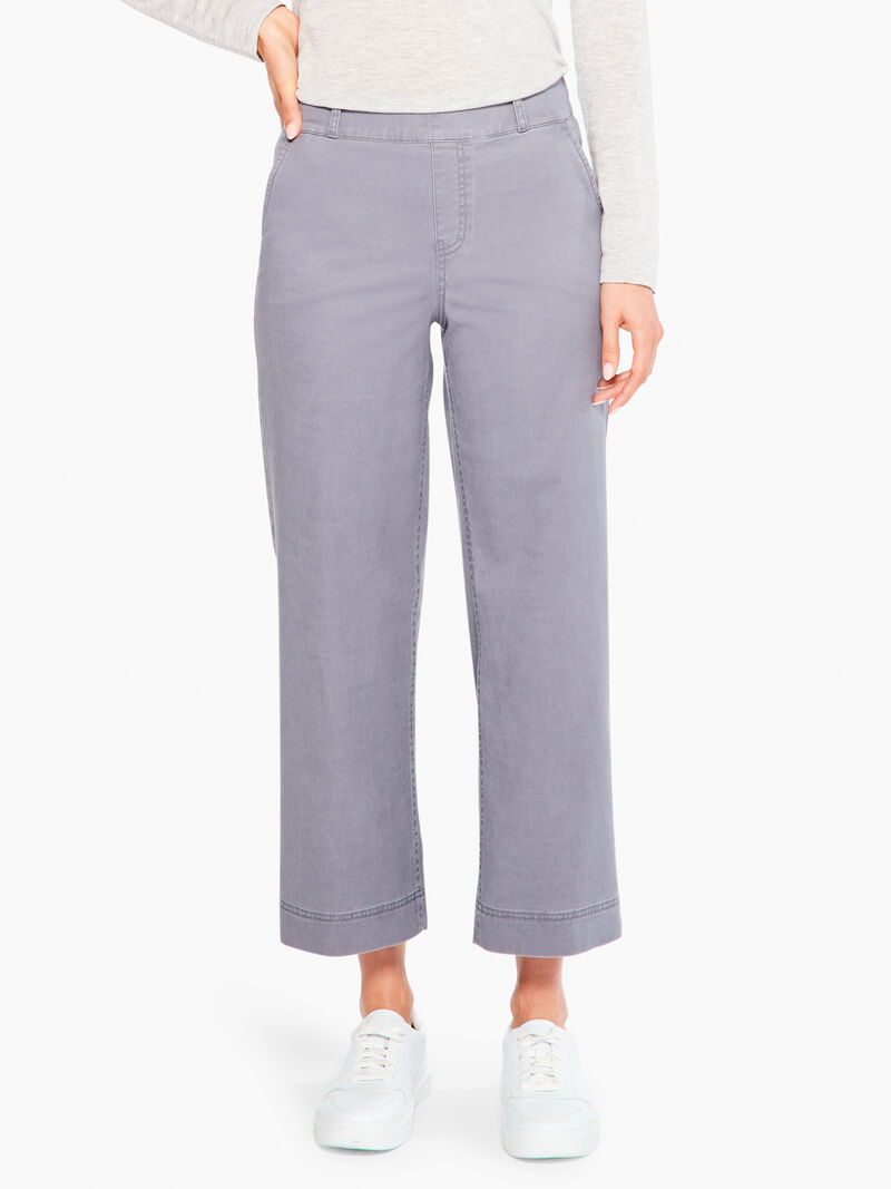 Woman Wears Crisp Stretch Wide-Leg Pant image number 0